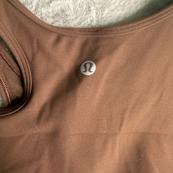 Lululemon 🍋 Mastered Motion Cropped Tank - Picture 4 of 8